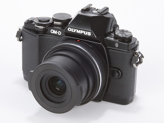 máy ảnh Olympus OM-D E-M10