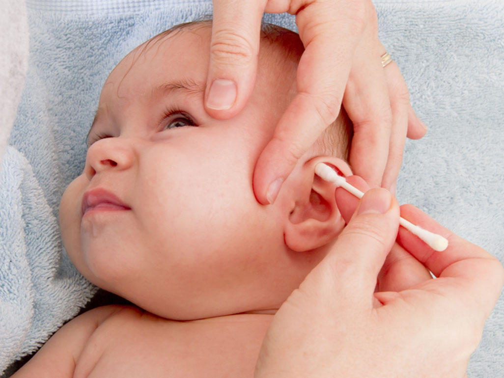 5 bệnh thường gặp lúc giao mùa ở bé mẹ cần chú ý