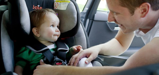 Tư vấn mẹ nên mua ghế ngồi ô tô cho bé sơ sinh 0 tới 7 tuổi loại nào tốt?
